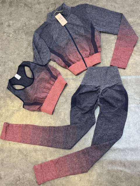 Ensmable renas  3 pièces